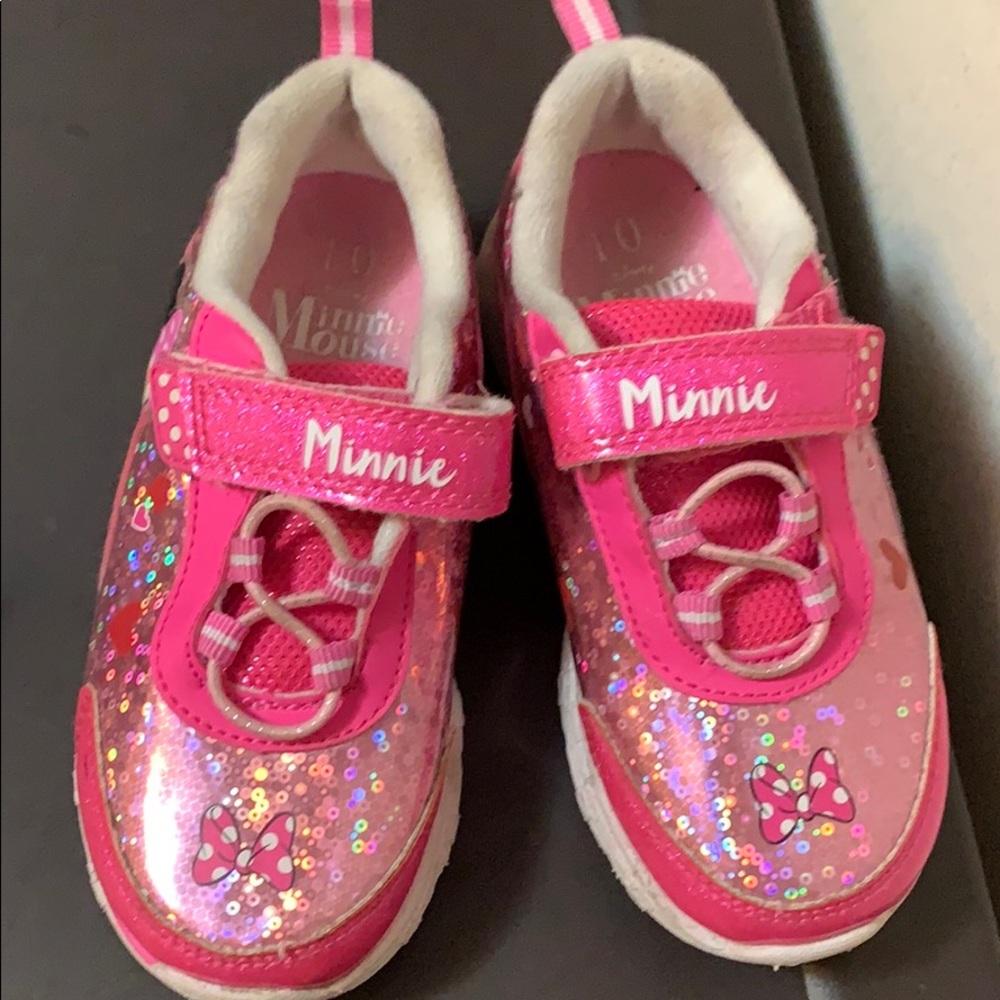 Pink color Minnie Mouse shoes